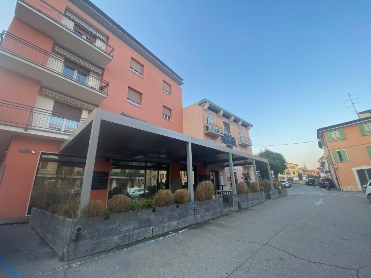 Apartamento La Casa Di Marta Valeggio sul Mincio Exterior foto