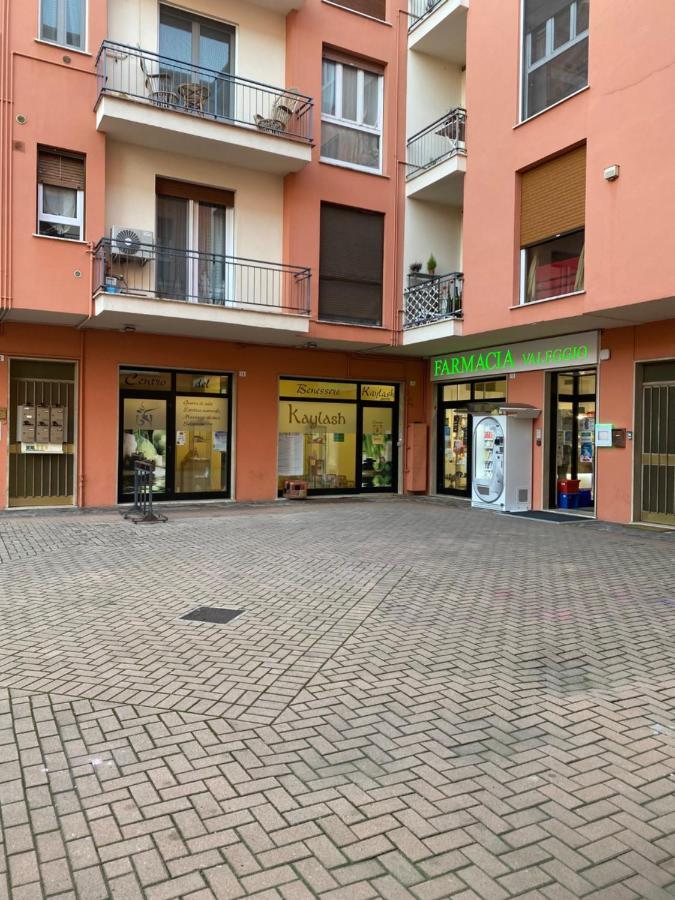Apartamento La Casa Di Marta Valeggio sul Mincio Exterior foto