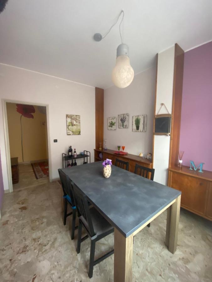 Apartamento La Casa Di Marta Valeggio sul Mincio Exterior foto
